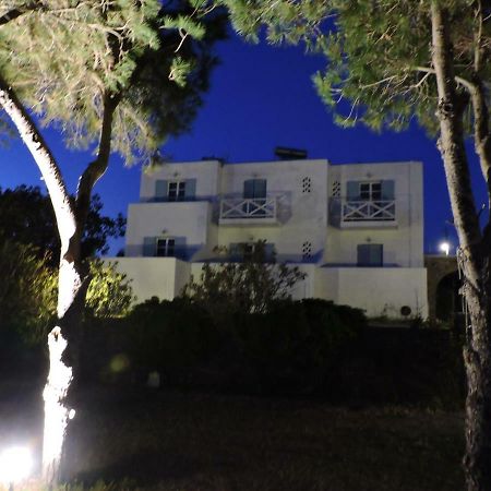 Niriides Studios Parikia  Bagian luar foto
